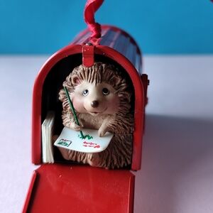 2001 Hallmark Canada Post Christmas tree ornament